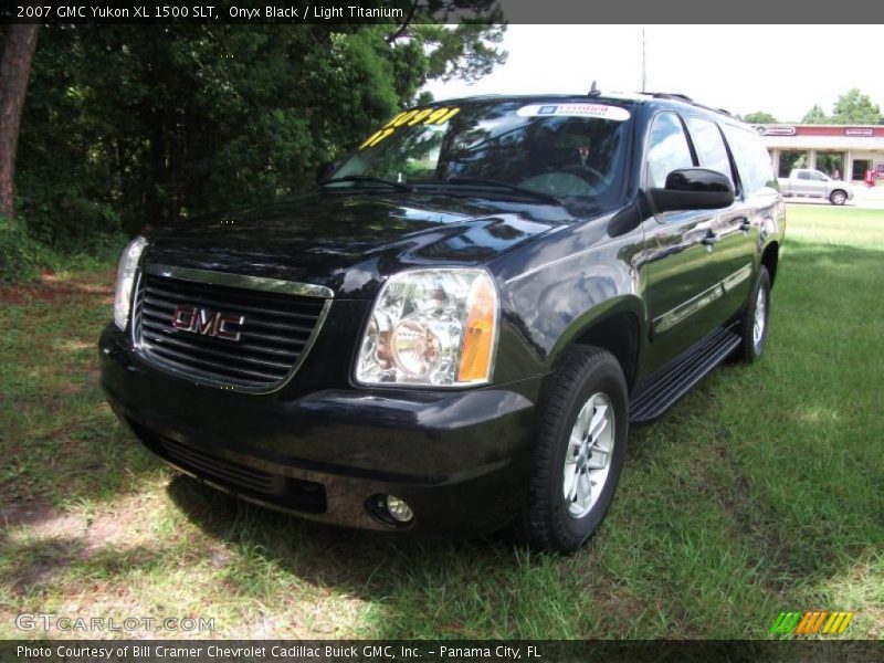 Onyx Black / Light Titanium 2007 GMC Yukon XL 1500 SLT