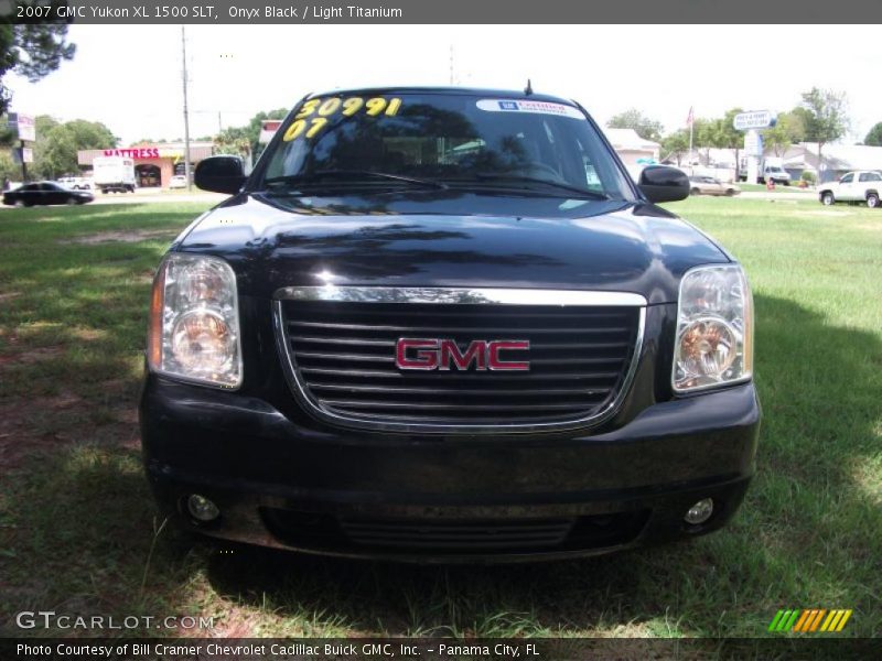 Onyx Black / Light Titanium 2007 GMC Yukon XL 1500 SLT