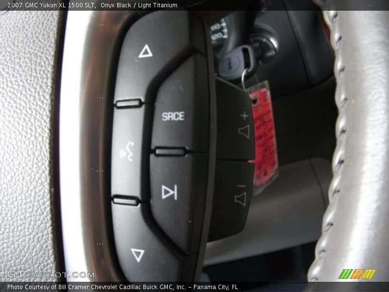 Onyx Black / Light Titanium 2007 GMC Yukon XL 1500 SLT