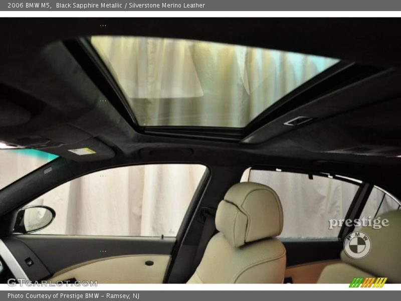 Black Sapphire Metallic / Silverstone Merino Leather 2006 BMW M5