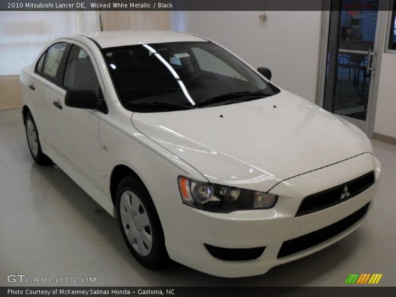 Wicked White Metallic / Black 2010 Mitsubishi Lancer DE