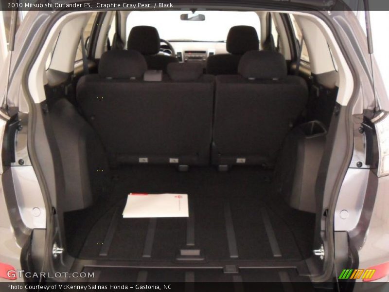 Graphite Gray Pearl / Black 2010 Mitsubishi Outlander ES