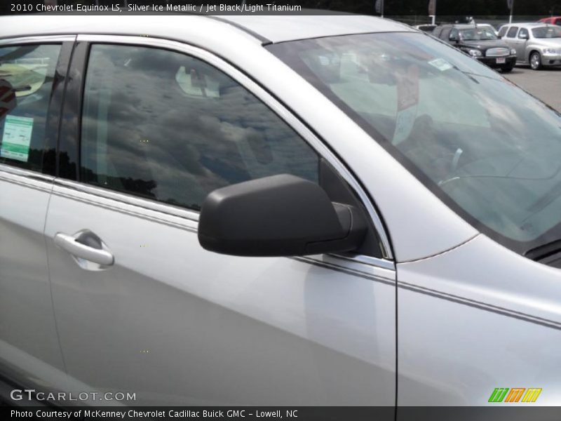 Silver Ice Metallic / Jet Black/Light Titanium 2010 Chevrolet Equinox LS