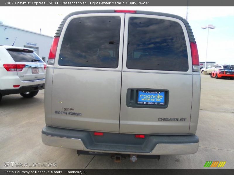 Light Pewter Metallic / Dark Pewter 2002 Chevrolet Express 1500 LS Passenger Van