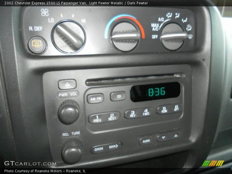 Light Pewter Metallic / Dark Pewter 2002 Chevrolet Express 1500 LS Passenger Van