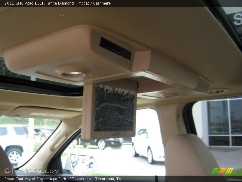 White Diamond Tintcoat / Cashmere 2011 GMC Acadia SLT