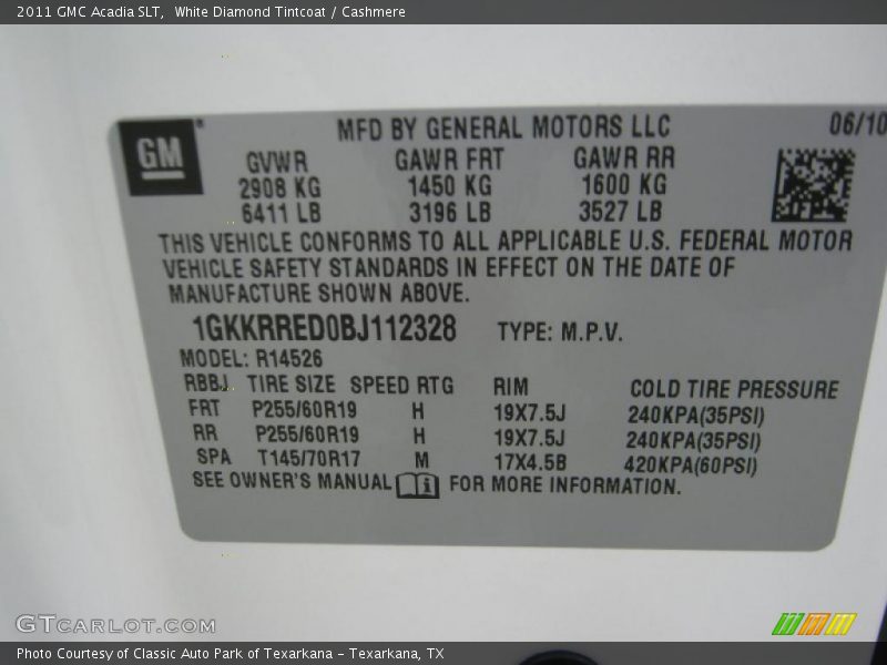 White Diamond Tintcoat / Cashmere 2011 GMC Acadia SLT