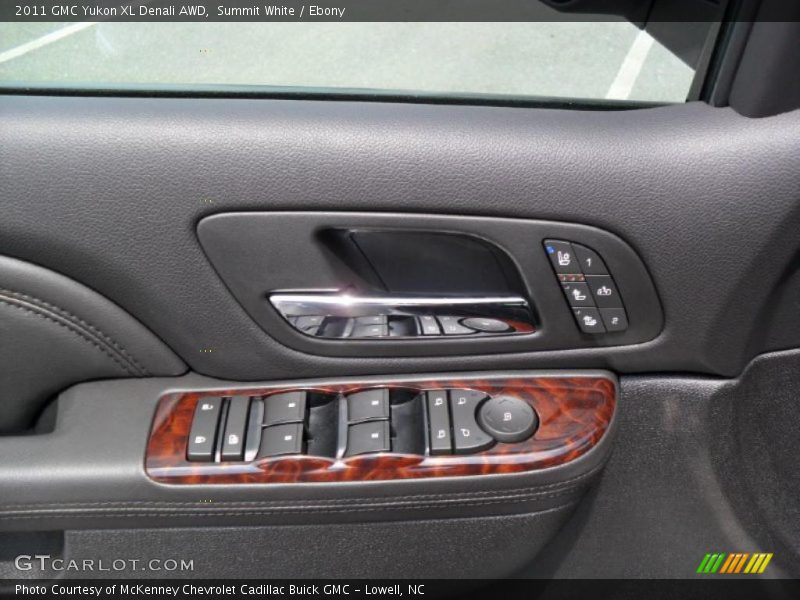 Summit White / Ebony 2011 GMC Yukon XL Denali AWD