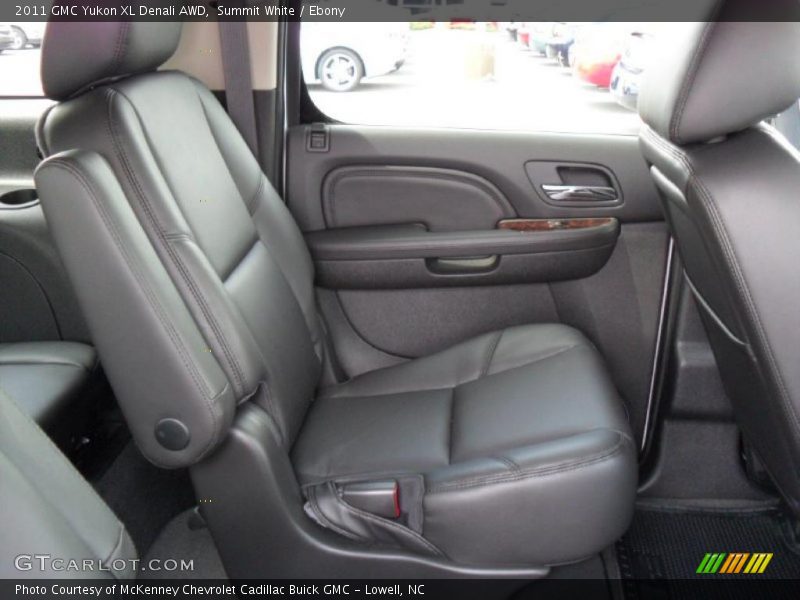 Summit White / Ebony 2011 GMC Yukon XL Denali AWD