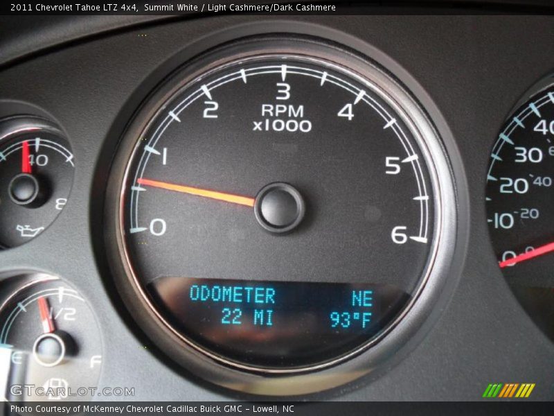 Summit White / Light Cashmere/Dark Cashmere 2011 Chevrolet Tahoe LTZ 4x4