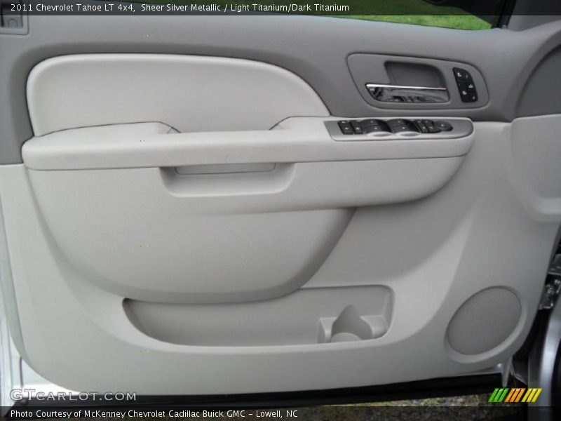Sheer Silver Metallic / Light Titanium/Dark Titanium 2011 Chevrolet Tahoe LT 4x4