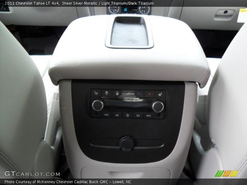Sheer Silver Metallic / Light Titanium/Dark Titanium 2011 Chevrolet Tahoe LT 4x4