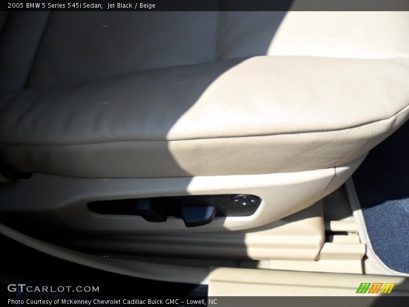 Jet Black / Beige 2005 BMW 5 Series 545i Sedan