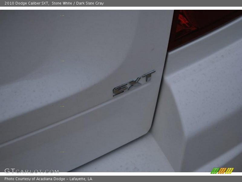 Stone White / Dark Slate Gray 2010 Dodge Caliber SXT