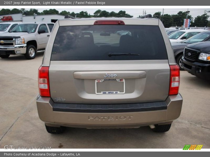 Light Khaki Metallic / Pastel Pebble Beige 2007 Jeep Patriot Sport