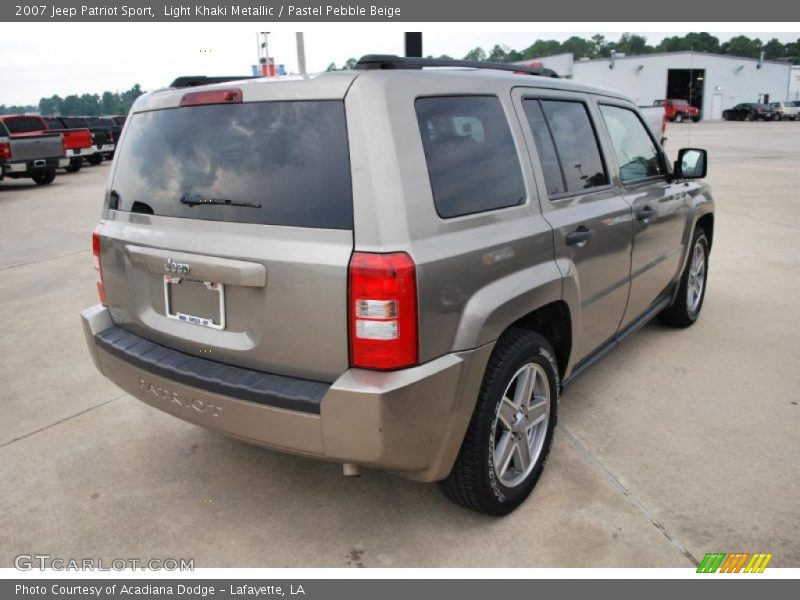 Light Khaki Metallic / Pastel Pebble Beige 2007 Jeep Patriot Sport