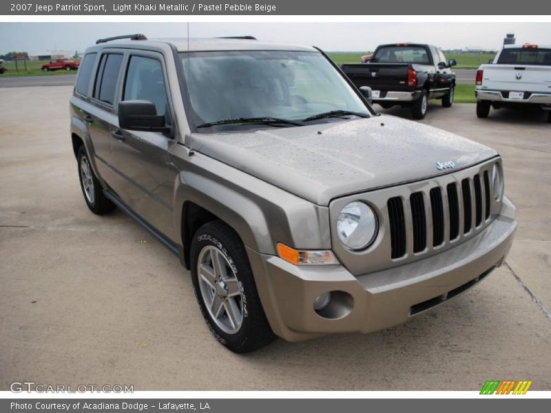 Light Khaki Metallic / Pastel Pebble Beige 2007 Jeep Patriot Sport