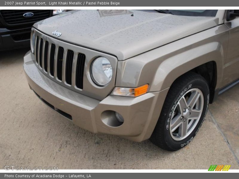 Light Khaki Metallic / Pastel Pebble Beige 2007 Jeep Patriot Sport