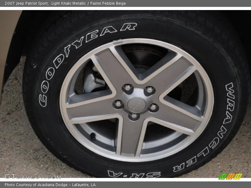 Light Khaki Metallic / Pastel Pebble Beige 2007 Jeep Patriot Sport