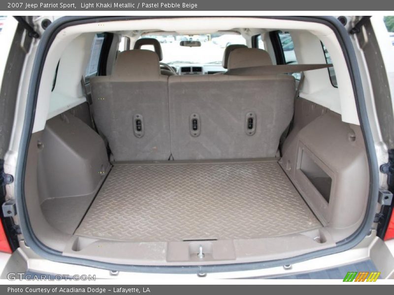 Light Khaki Metallic / Pastel Pebble Beige 2007 Jeep Patriot Sport