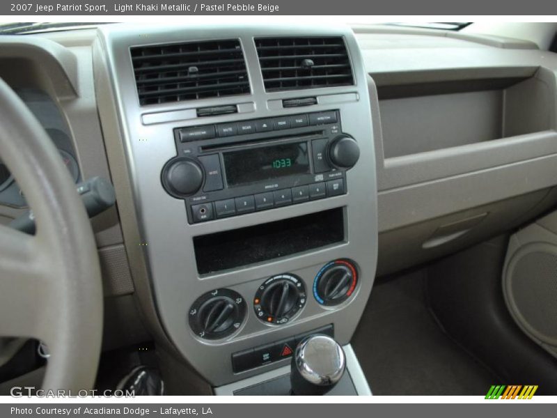 Light Khaki Metallic / Pastel Pebble Beige 2007 Jeep Patriot Sport