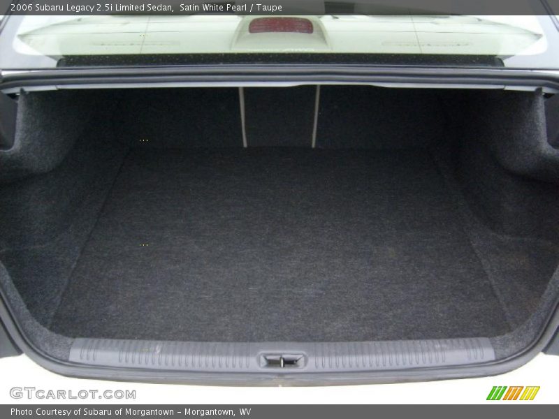 Satin White Pearl / Taupe 2006 Subaru Legacy 2.5i Limited Sedan