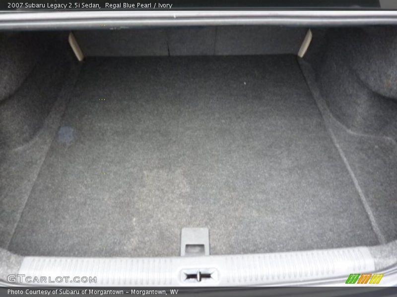 Regal Blue Pearl / Ivory 2007 Subaru Legacy 2.5i Sedan