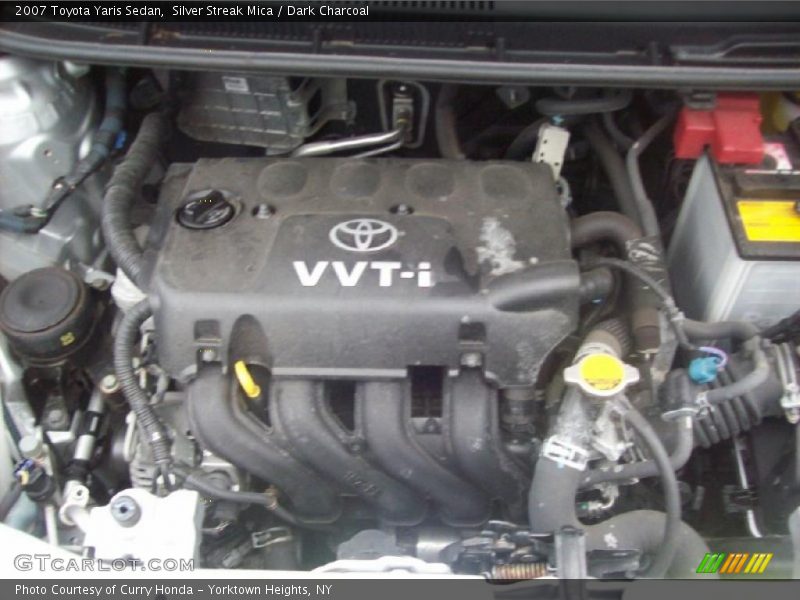 Silver Streak Mica / Dark Charcoal 2007 Toyota Yaris Sedan