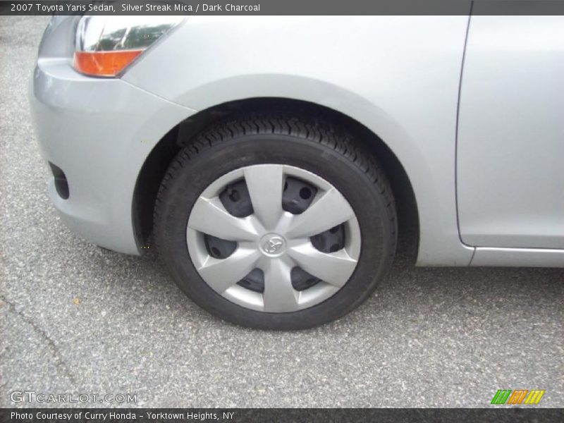 Silver Streak Mica / Dark Charcoal 2007 Toyota Yaris Sedan
