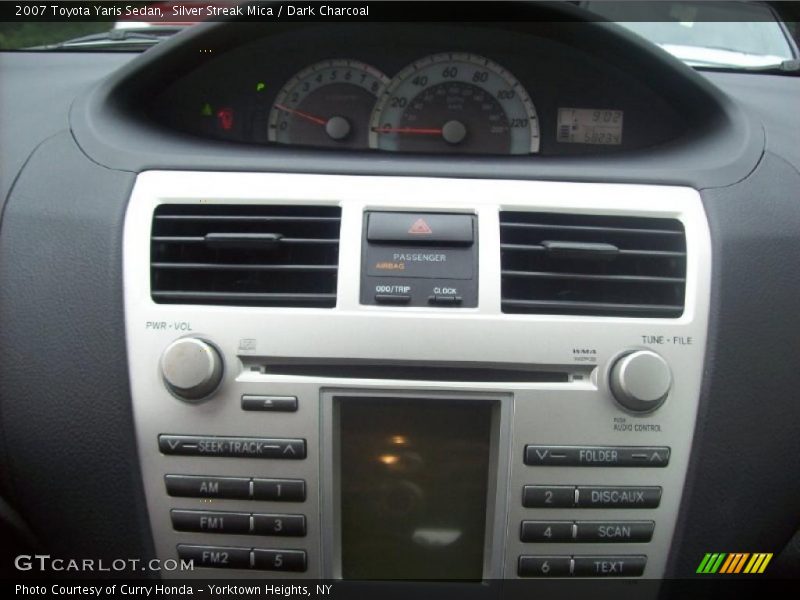 Silver Streak Mica / Dark Charcoal 2007 Toyota Yaris Sedan