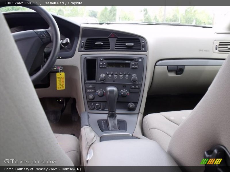 Passion Red / Graphite 2007 Volvo S60 2.5T