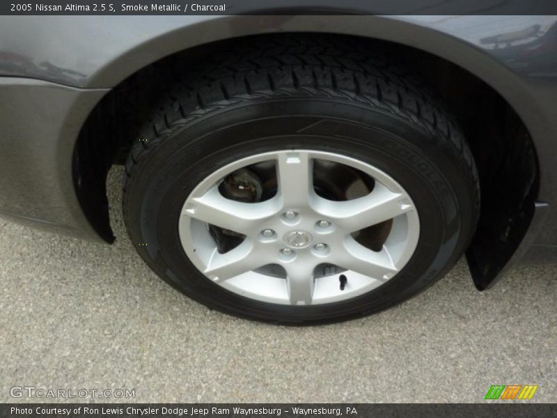 Smoke Metallic / Charcoal 2005 Nissan Altima 2.5 S