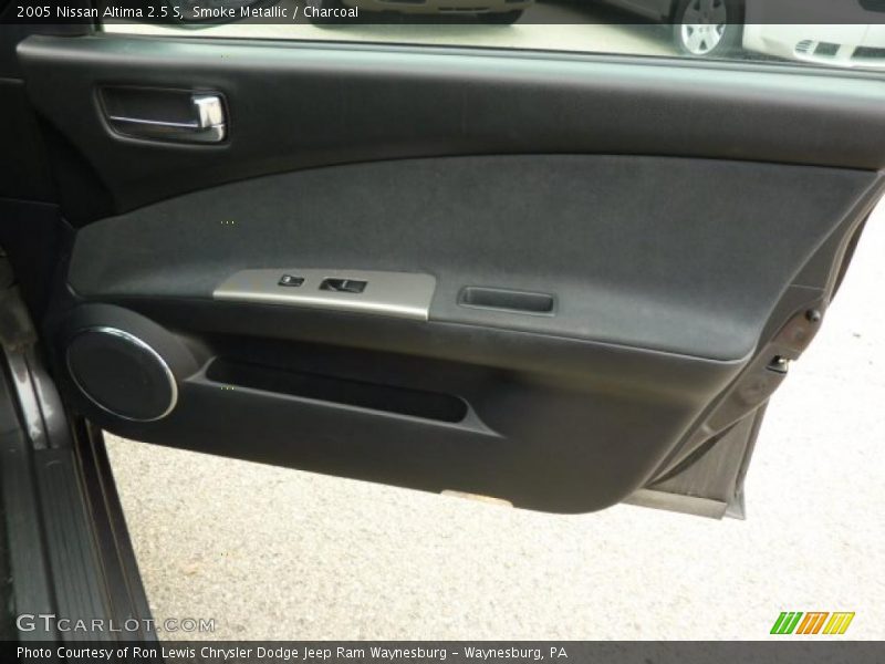 Smoke Metallic / Charcoal 2005 Nissan Altima 2.5 S