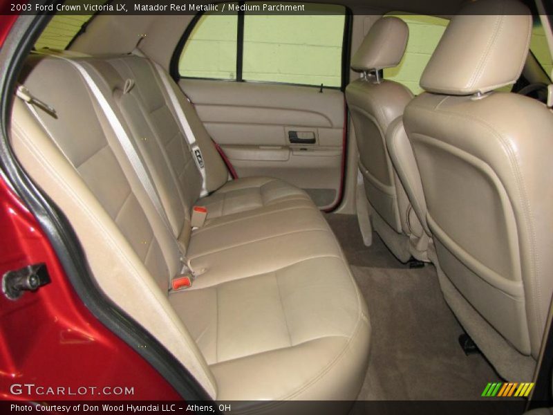 Matador Red Metallic / Medium Parchment 2003 Ford Crown Victoria LX
