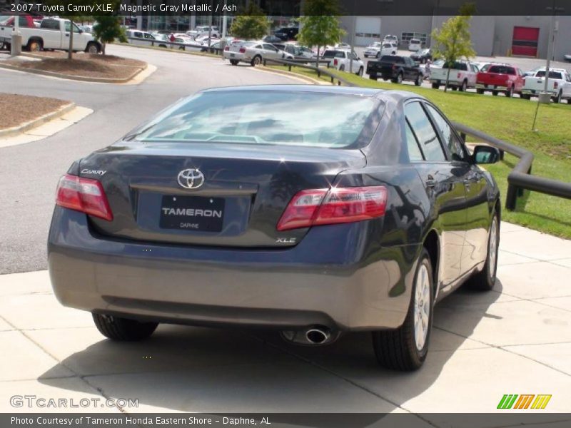 Magnetic Gray Metallic / Ash 2007 Toyota Camry XLE