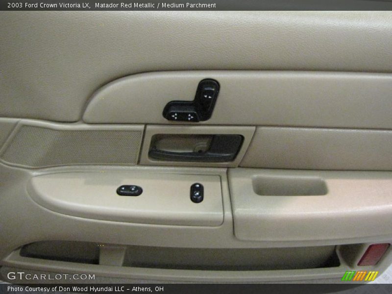 Matador Red Metallic / Medium Parchment 2003 Ford Crown Victoria LX