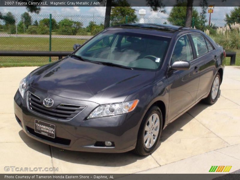 Magnetic Gray Metallic / Ash 2007 Toyota Camry XLE