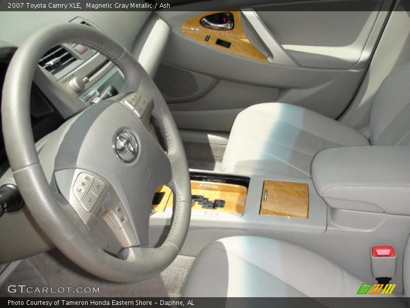 Magnetic Gray Metallic / Ash 2007 Toyota Camry XLE