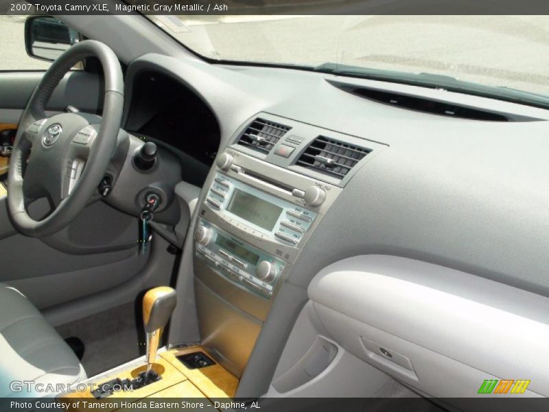 Magnetic Gray Metallic / Ash 2007 Toyota Camry XLE