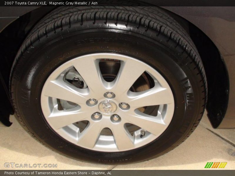 Magnetic Gray Metallic / Ash 2007 Toyota Camry XLE