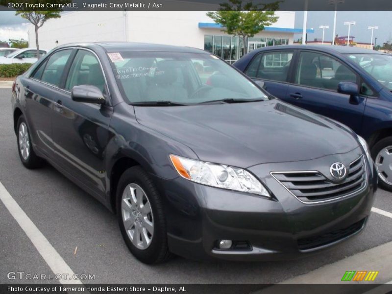 Magnetic Gray Metallic / Ash 2007 Toyota Camry XLE