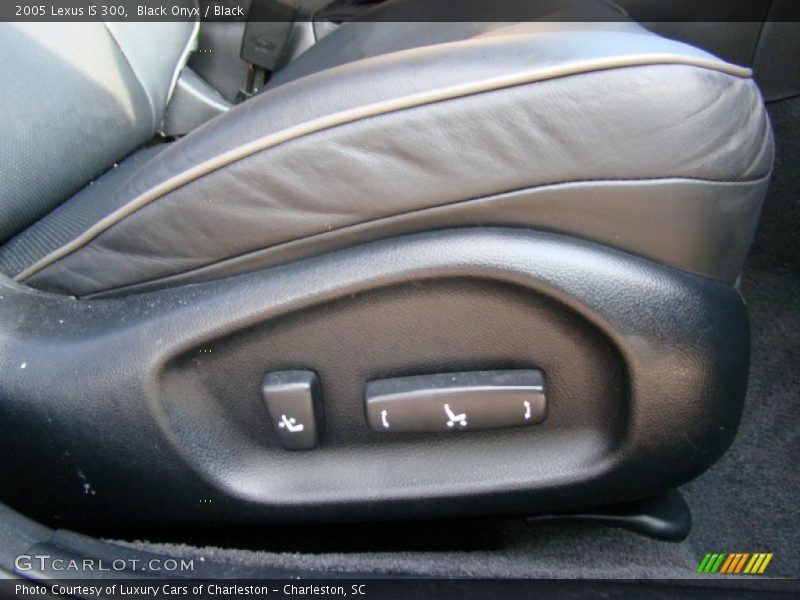 Black Onyx / Black 2005 Lexus IS 300