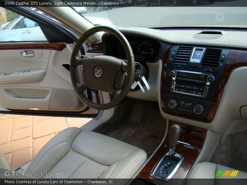 Light Cashmere Metallic / Cashmere 2006 Cadillac DTS Luxury