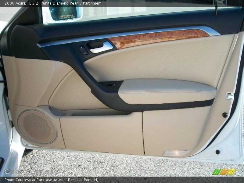 White Diamond Pearl / Parchment 2006 Acura TL 3.2