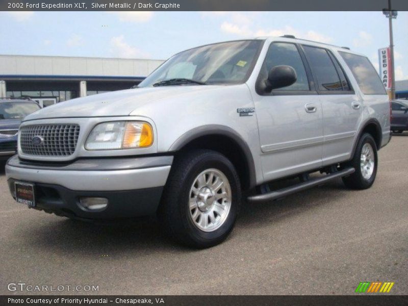 Silver Metallic / Dark Graphite 2002 Ford Expedition XLT