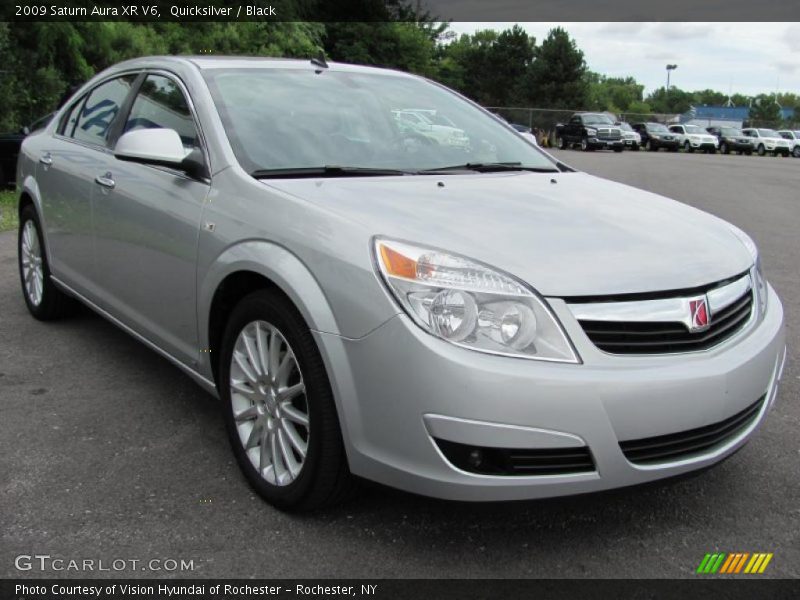 Quicksilver / Black 2009 Saturn Aura XR V6