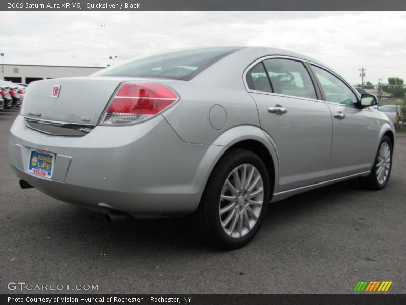 Quicksilver / Black 2009 Saturn Aura XR V6