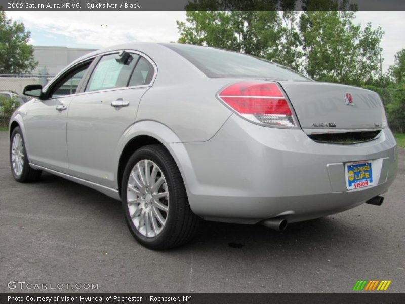 Quicksilver / Black 2009 Saturn Aura XR V6