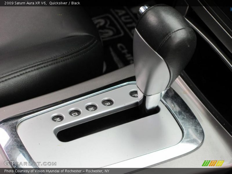 Quicksilver / Black 2009 Saturn Aura XR V6