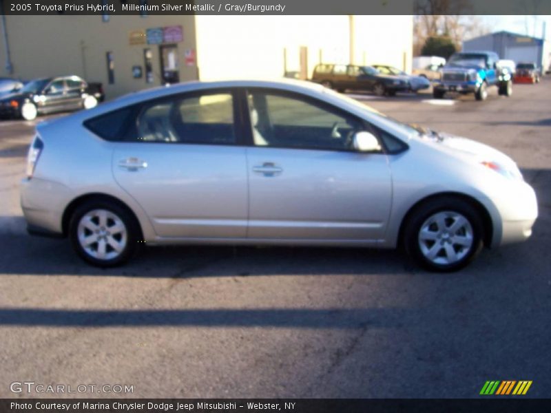 Millenium Silver Metallic / Gray/Burgundy 2005 Toyota Prius Hybrid